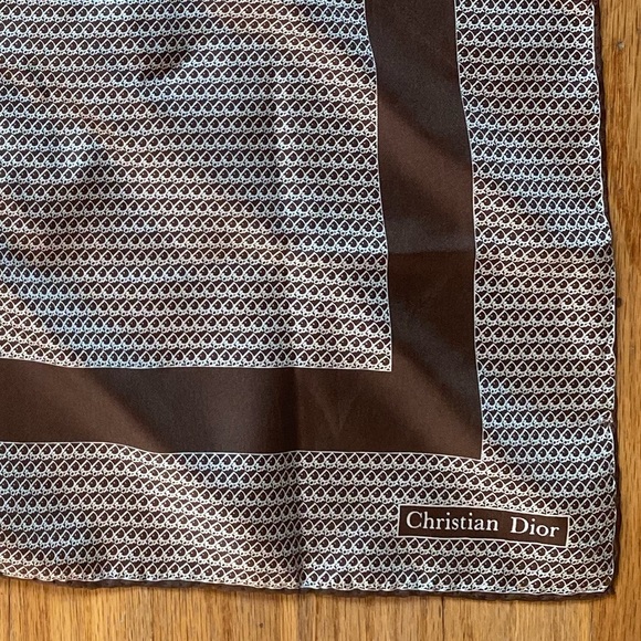 DIOR - Picture 2 of 3